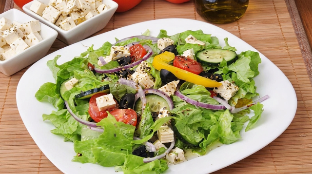 SD6. Greek Salad.