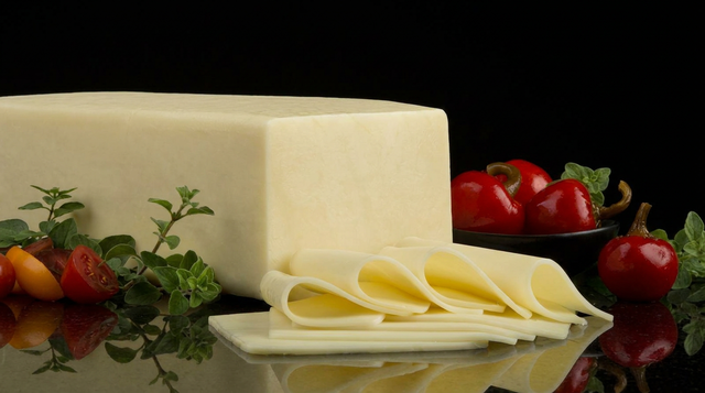 Boar’s Head® Mozzarella Cheese.