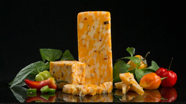 Boar’s Head Bold® 3 Pepper Colby Jack® Cheese.