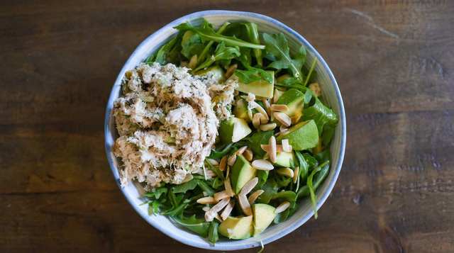 SD7. Tuna Lover Salad.